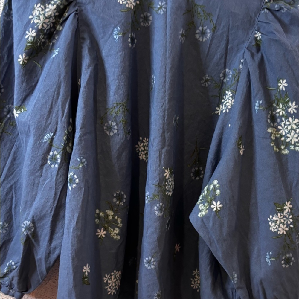 a.n.a Blue Floral A-Line Skirt Good Conditiones